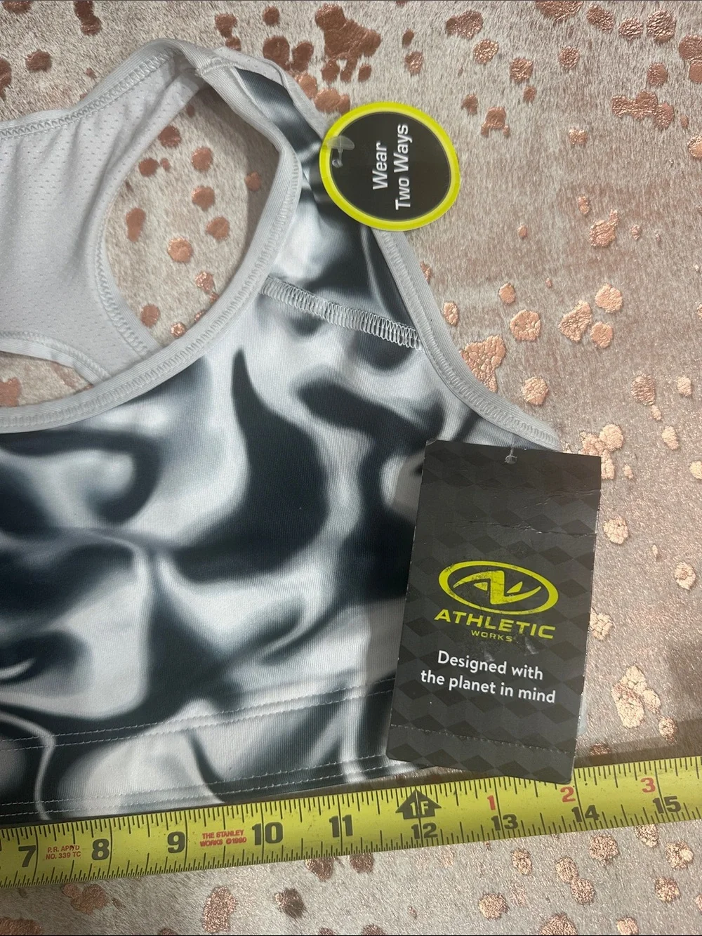 NWT Athletic Works Black and White Marble Print Racerback Sports Bra Juniors xl